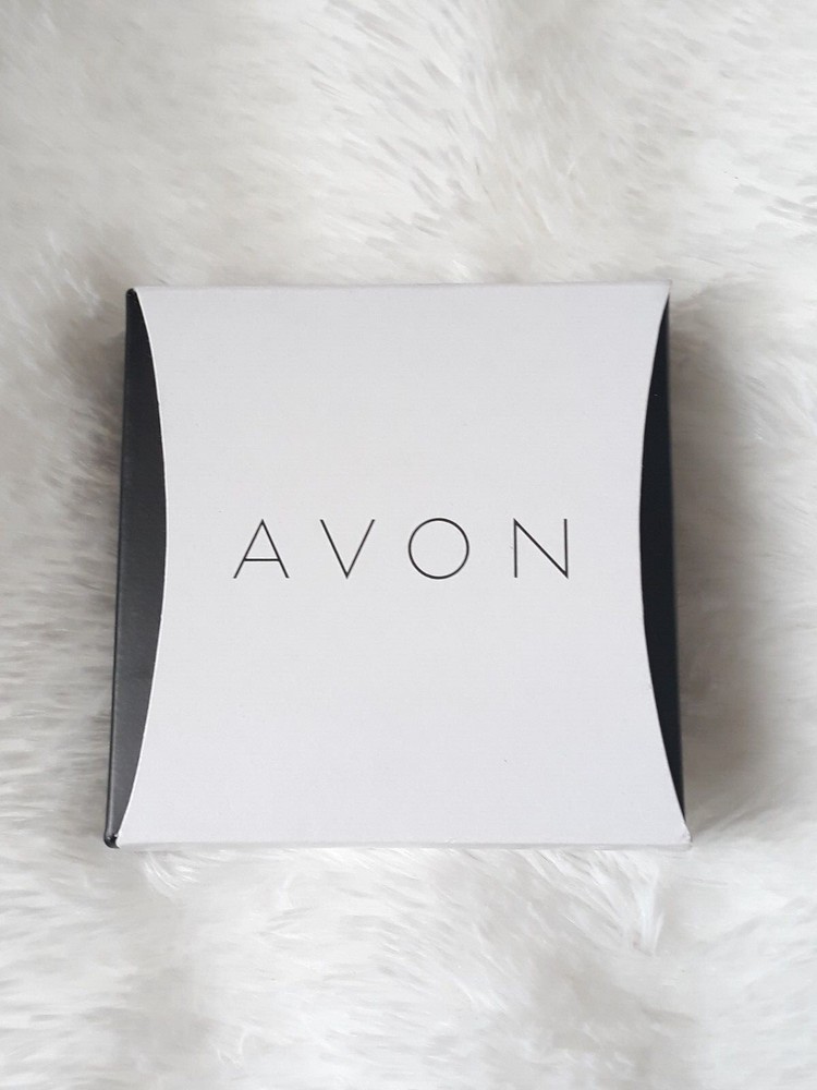 AVON Precious Charm Bracelet "ANCHOR" - NEW!!!