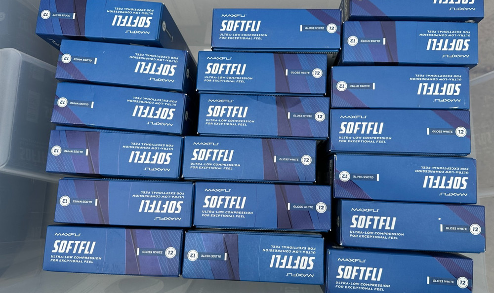 Dozen Maxfli Softfli Ulra-Low Compression For Exceptional Feel Gloss White