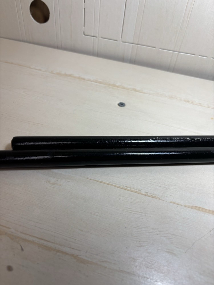 Hot Sticks Solid Hickory 2B USA 2 Drum Sticks Drumsticks Black