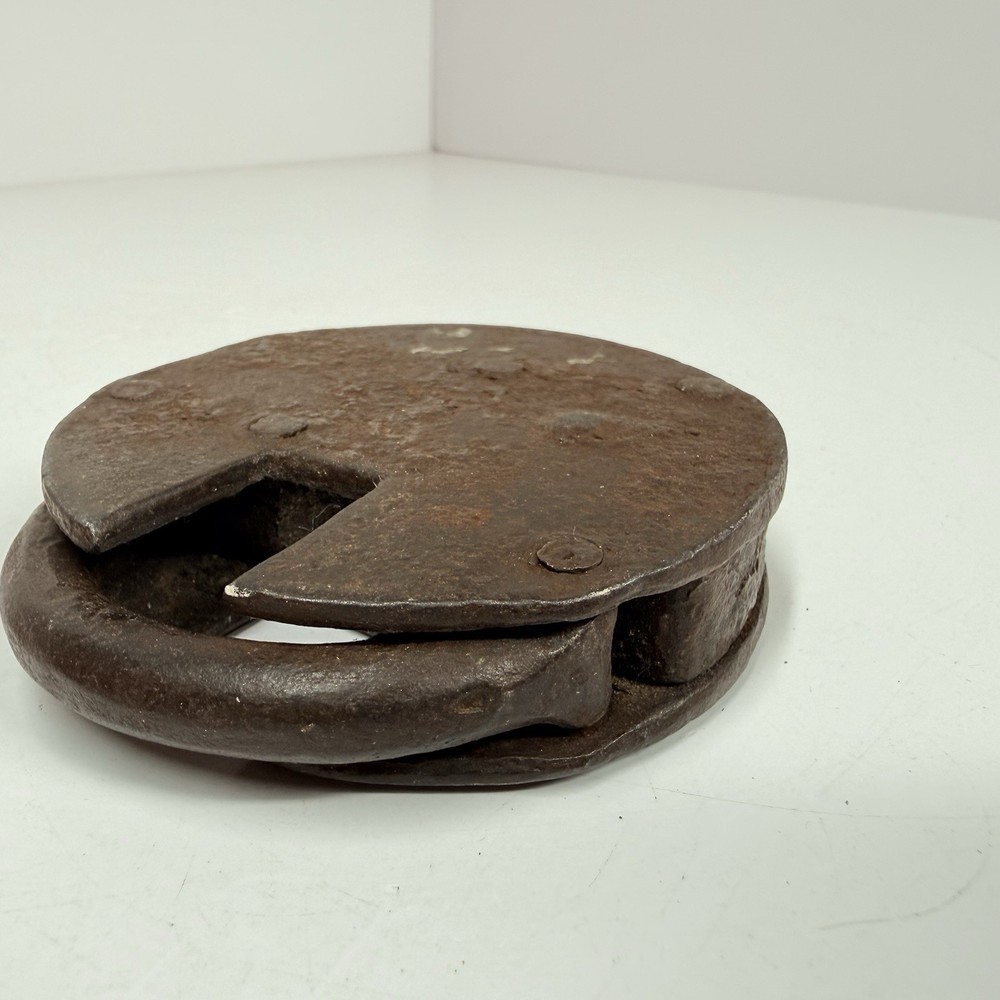 Antique Round Iron Padlock No Key