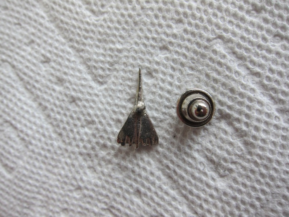 LOCKHEED L-2000 LAPEL PIN, ORIGINAL FROM LOCKHEED EMPLOYEE-VERY NICE! $7 SHIP!