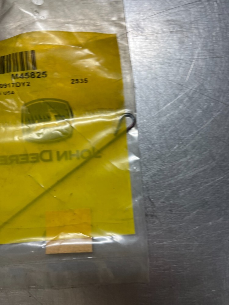 M45825 Genuine OEM John Deere Spring LINK