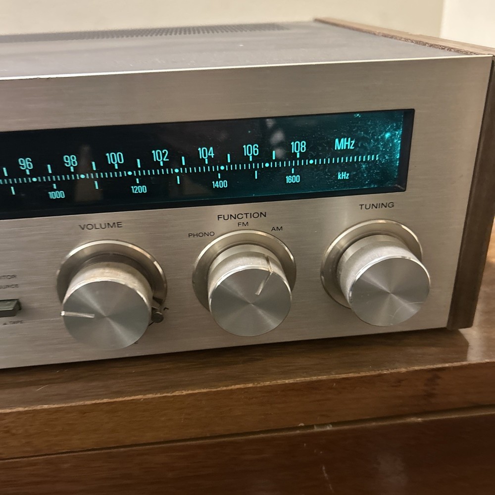Sony FM Stereo/ FM-AM Receiver Str-2800 -Powers On - Untested