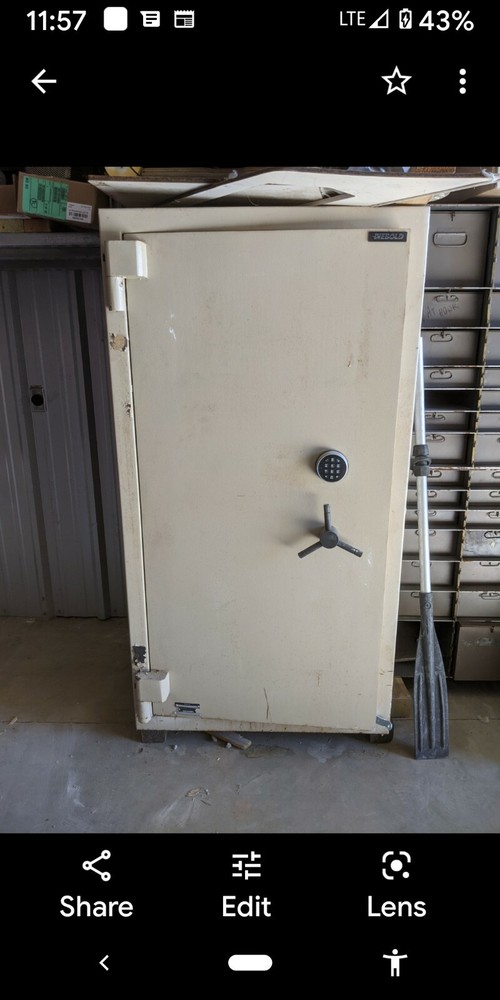 Safes used, a large inventory.