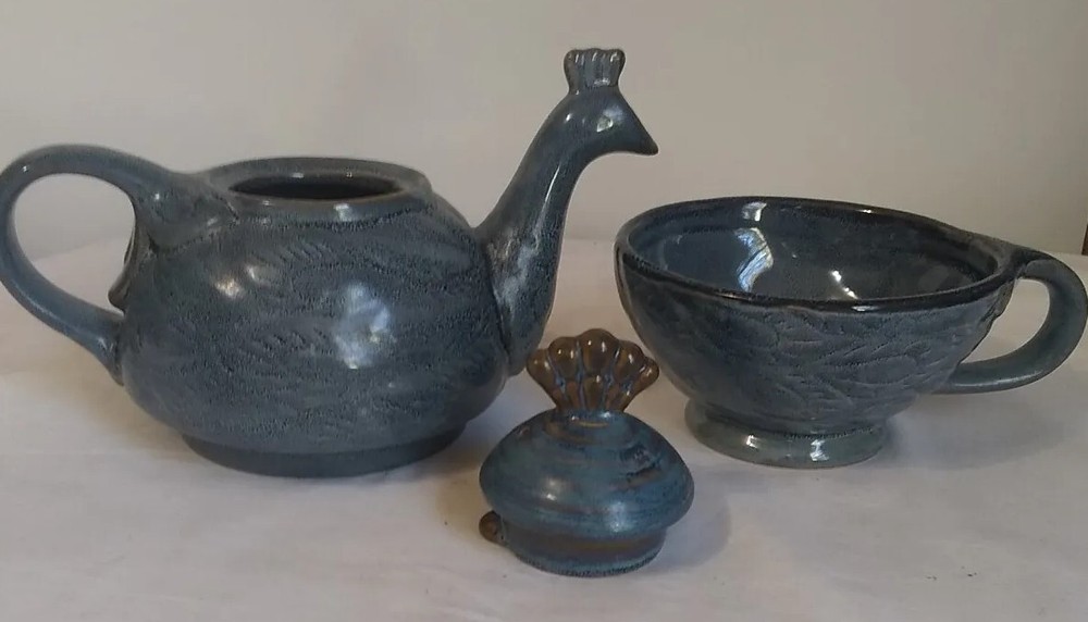 Peacock Tea Set 3 Piece Cup Pot Lid Ceramic Blue Chicken READ