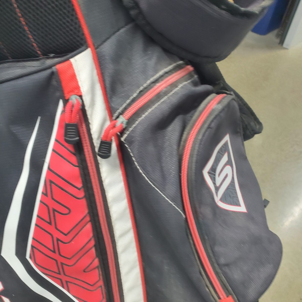Strata Golf Bag 7-Way Stand