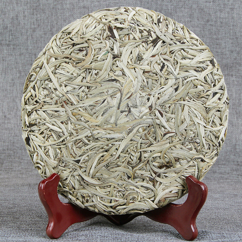 Yunnan Silver Needle White Tea Ancient Tree Moonlight White Single Buds 357g
