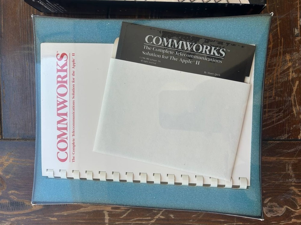 COMMWORKS PBI software Apple II Macintosh. Tlecommunications Solution 1986 year
