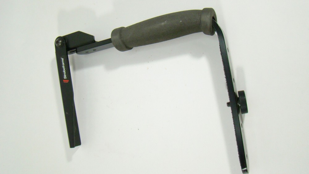 Stroboframe Quick flip 350 35mm camera flash bracket, Nice & Clean