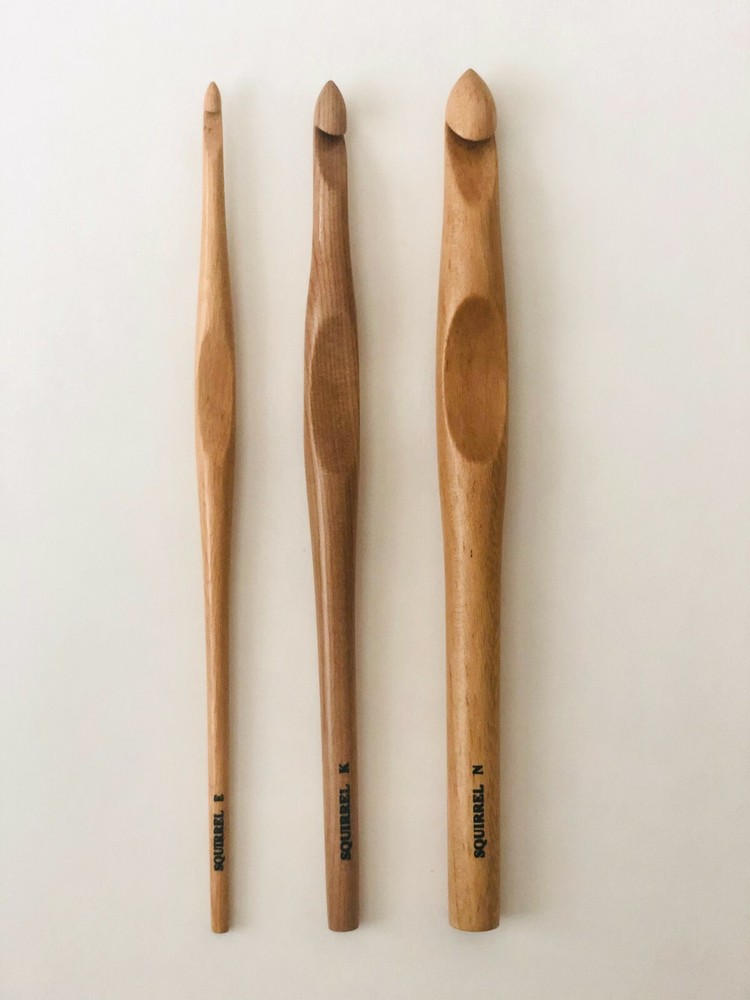 Squirrel 6" Long Premium Standard Crochet Hook