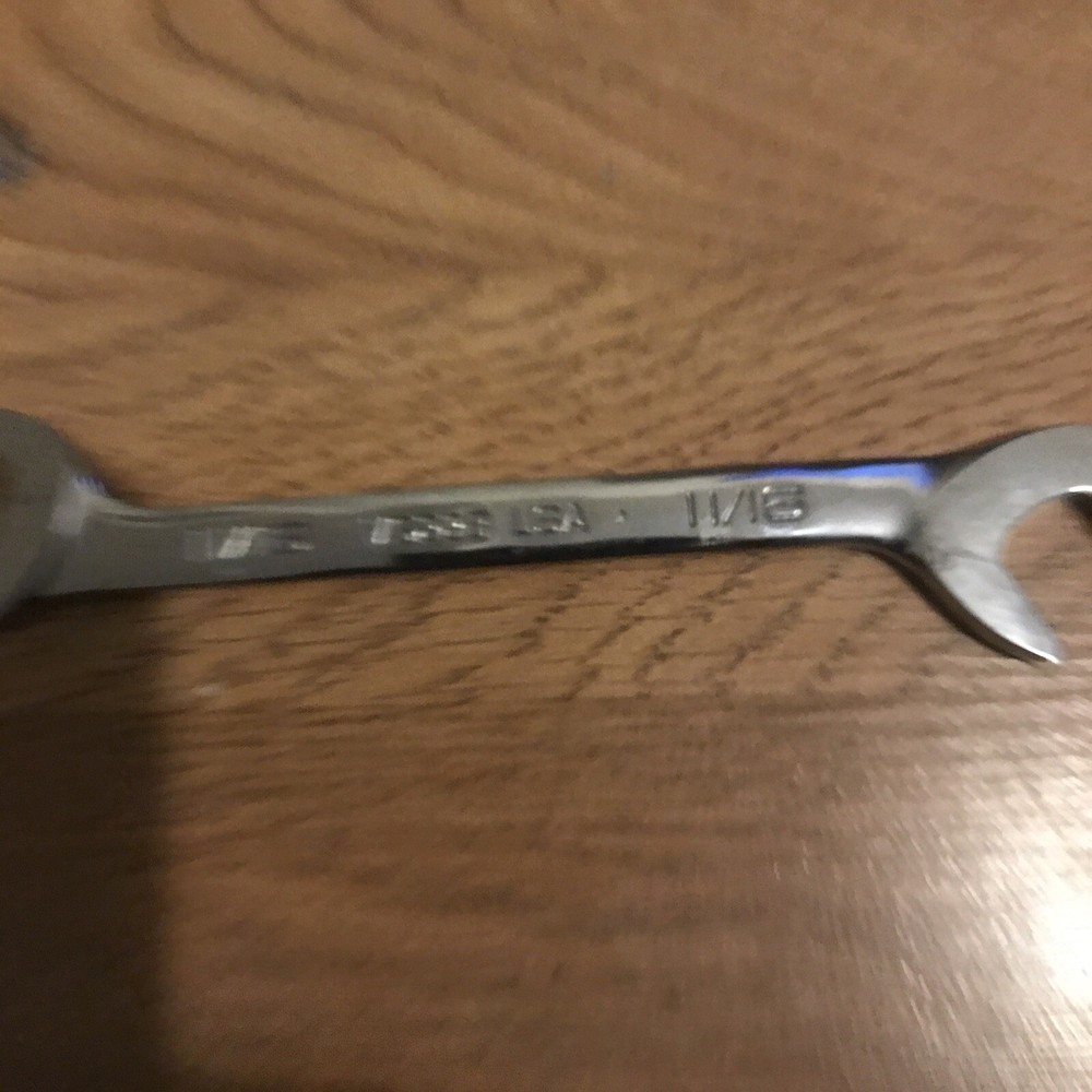 Snap On 11/16 Angle Wrench VS22B