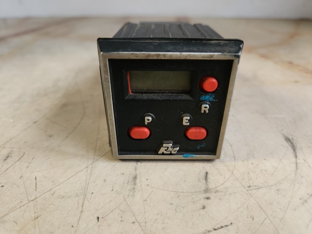 RED LION CONTROLS CUBC0000 COUNTER MODULE - NICE TAKE OUT!