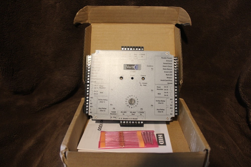 New open box Vertx V100 HID Door/Reader Interface 70100AEPON