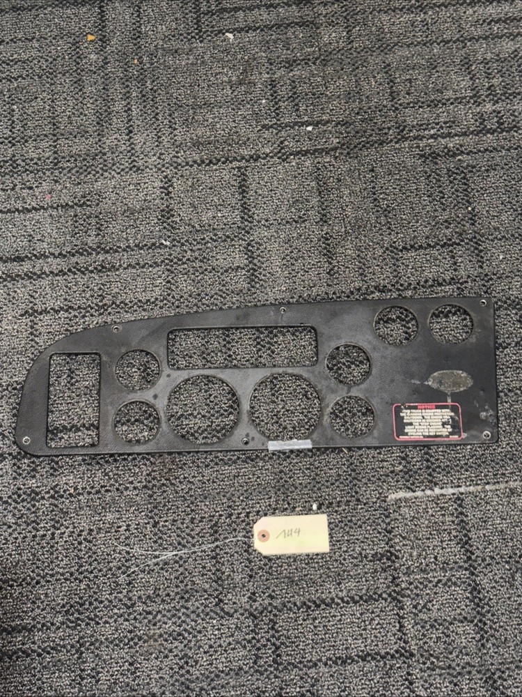 Peterbilt Dash Panel - S64-6082M01 Broken