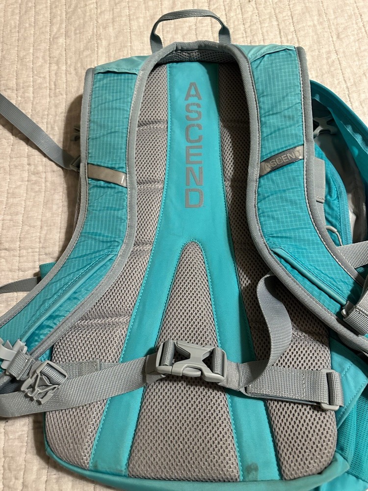 Ascend Curve Hydration Backpack Padded Shoulder Strap Campaign Hiking No Bottle