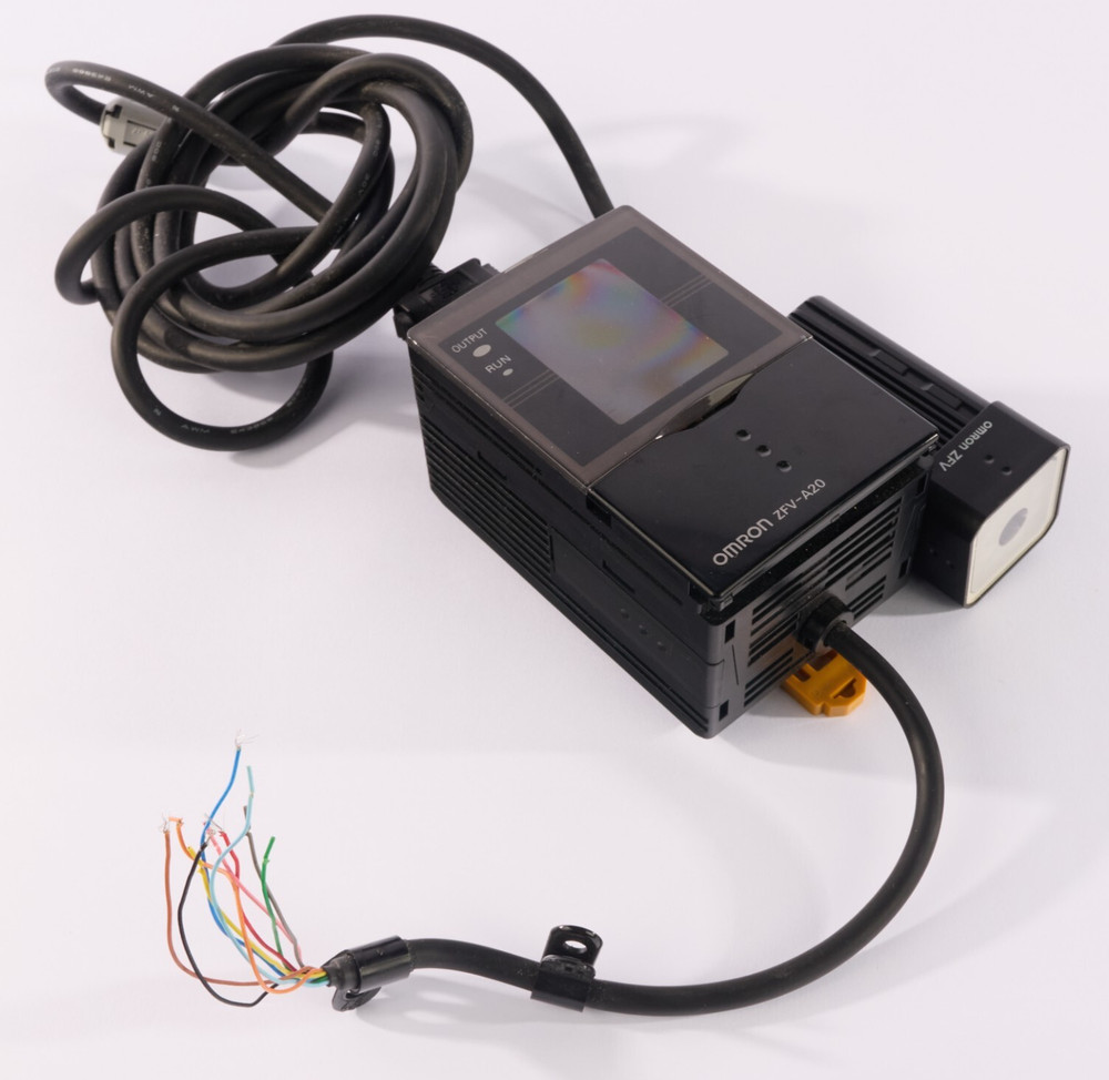 Omron ZFV-A20 Smart Sensor with ZFV-SR50 Sensor Head