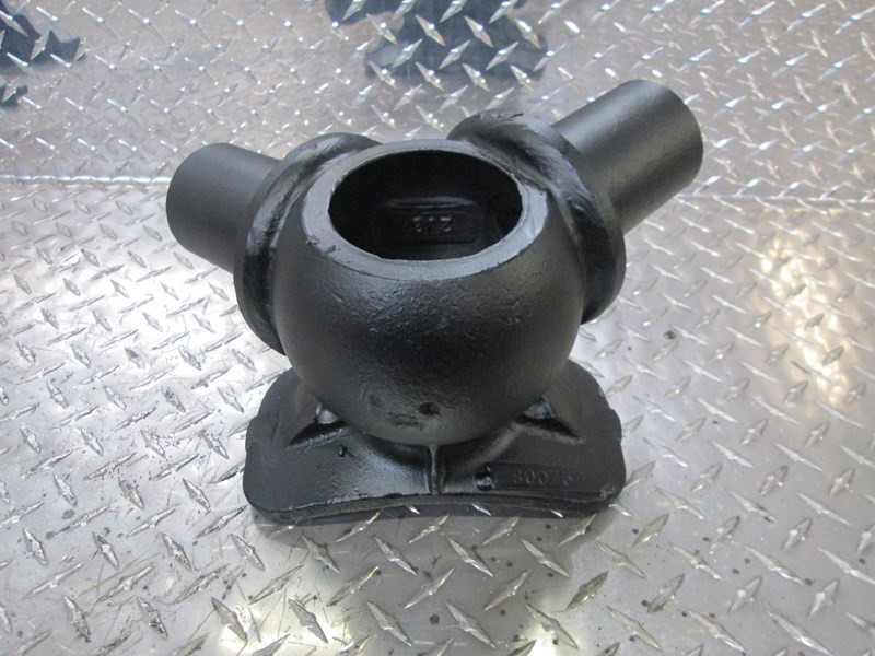 Chalmers Torque Rod Bracket 800758 (338-10109)