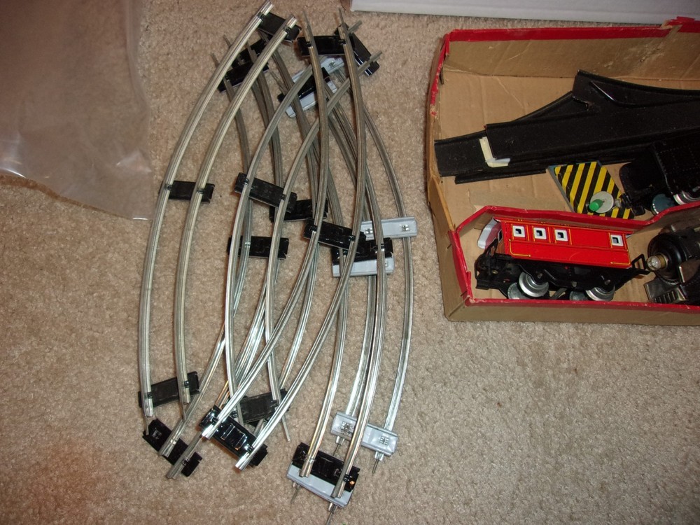 Cragstan 13 piece Battery Powered Giant Switcher Train Set