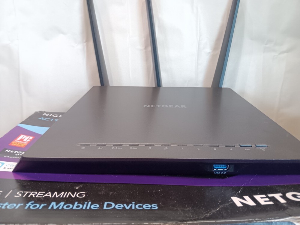 NETGEAR Nighthawk R7000 AC1900 Smart WiFi Router