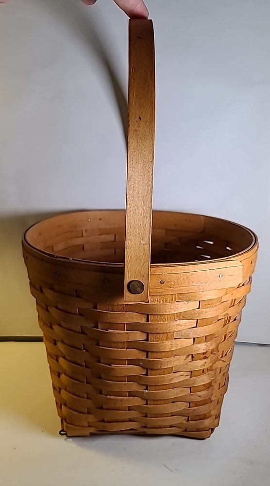 Vintage 2000 Longaberger Handled Basket Medium 10" Diameter X 9" Deep
