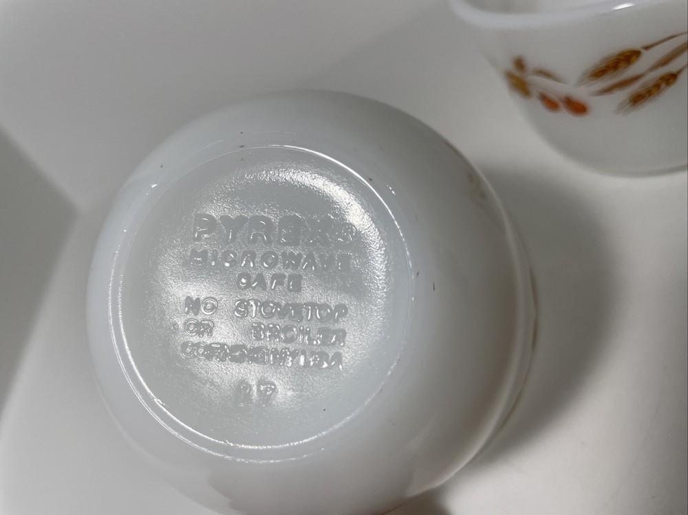 (2) Pyrex Harvest Home Coffee Cups 6 Oz.