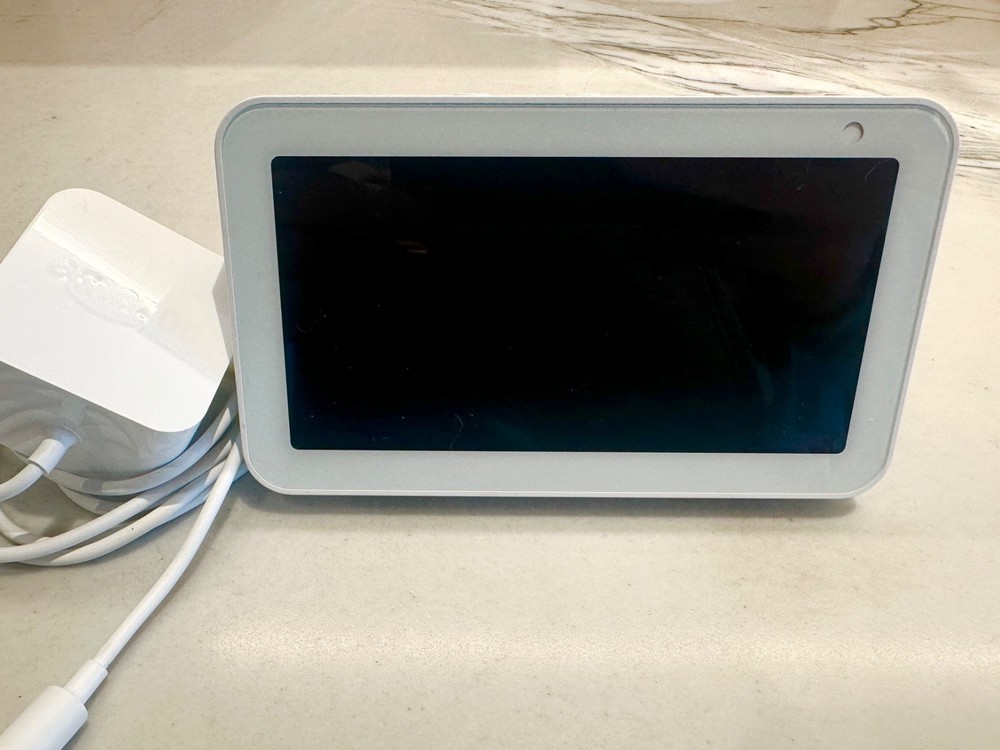 Amazon Echo Show 5, 1st Generation Smart Display with Alexa, Sandstone