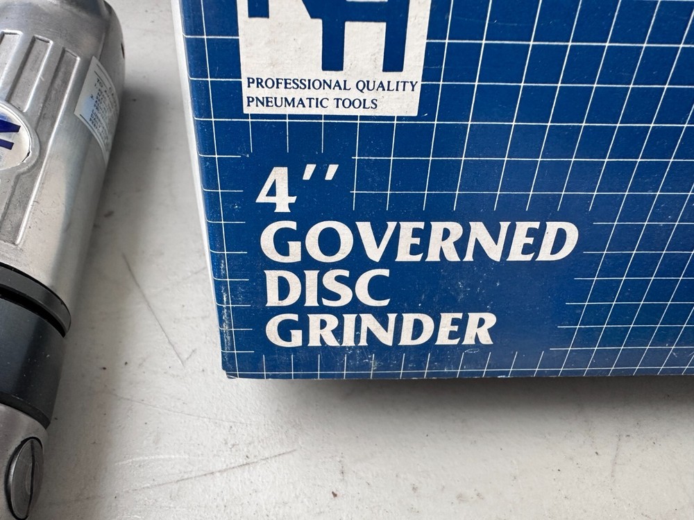 Northern Industrial Tool 11238 4" Governed Disc Grinder w/Shield, Handle, Tools