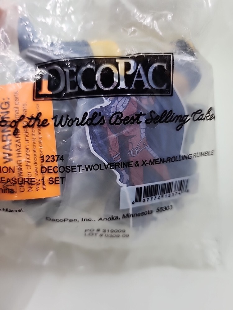 DecoPac X-men Wolverine Rolling Rumble Cake Decorating Set