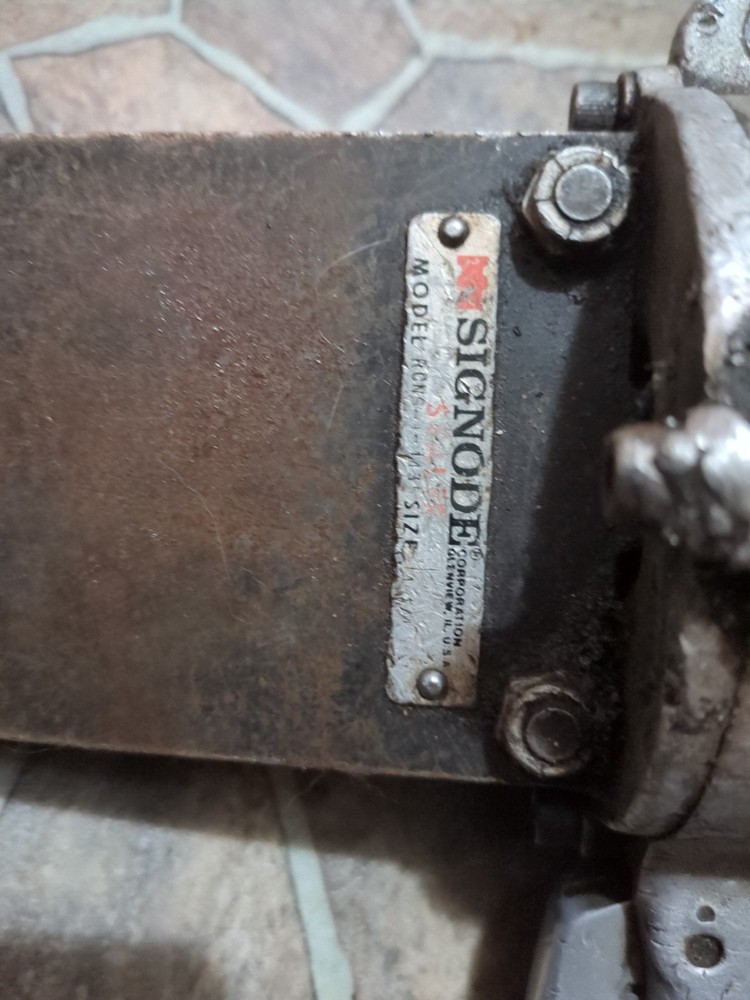 Signode Strapping Tool RCNS-1-1435 Pneumatic Tensioner