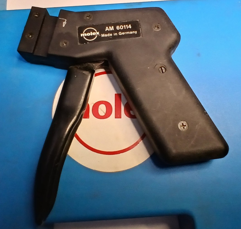 MOLEX AM-60114 CRIMPING TOOL
