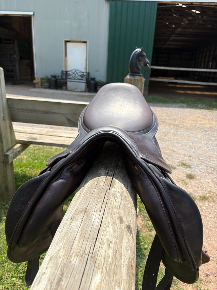 JRD 17 in Monoflap Jump Saddle, XW tree