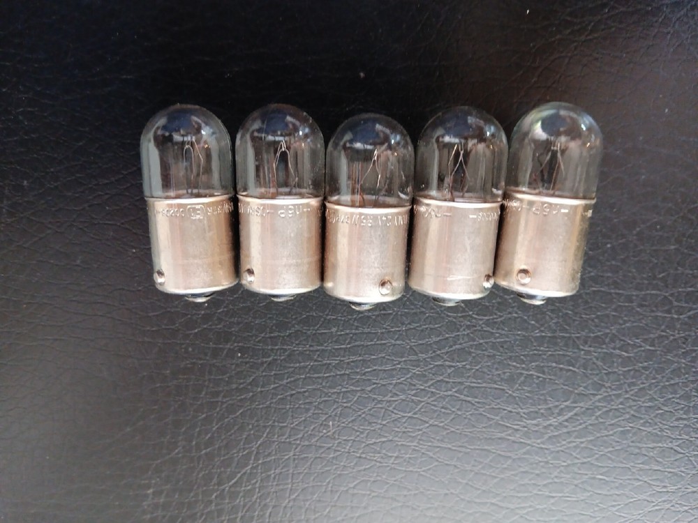 5-  REPLACEMENT BULBS OSRAM SYLVANIA 5627 5W 24V