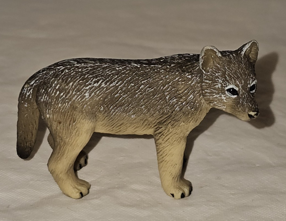 MOJO Wolf Cub Animal Figure 2016 Used