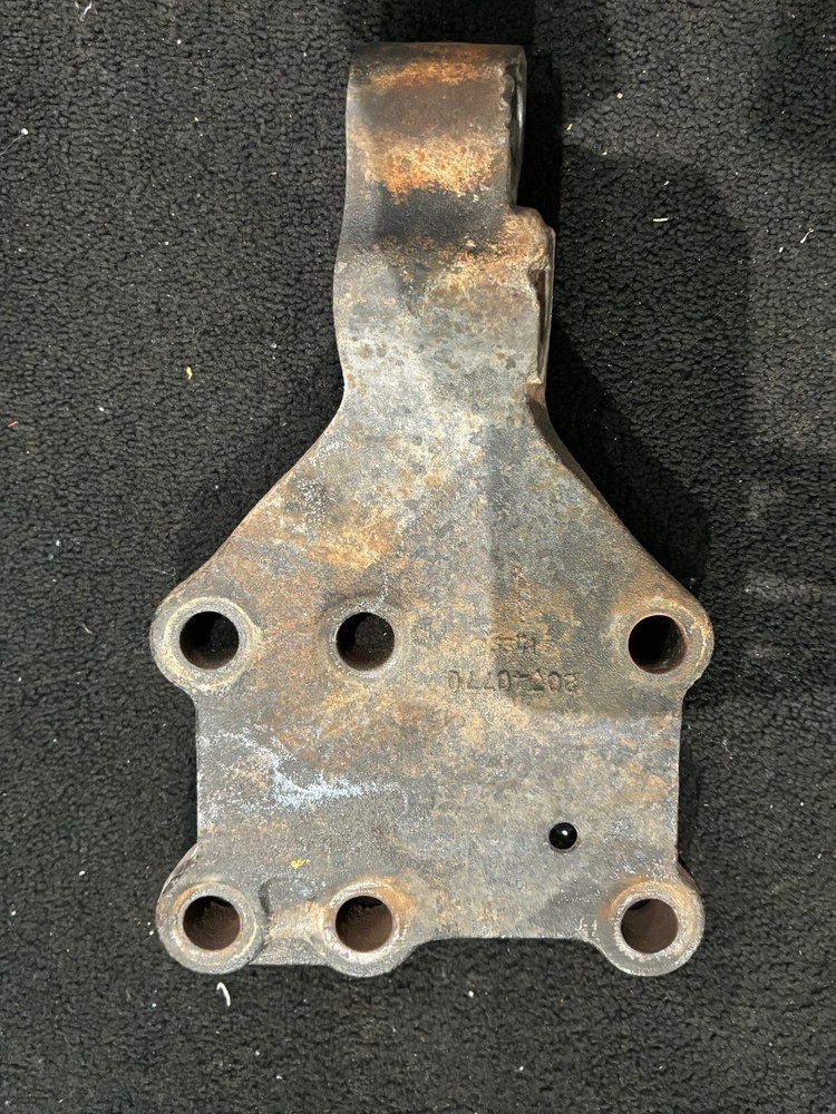 OEM Cummins ISX Diesel Engine Motor Mount 20740770