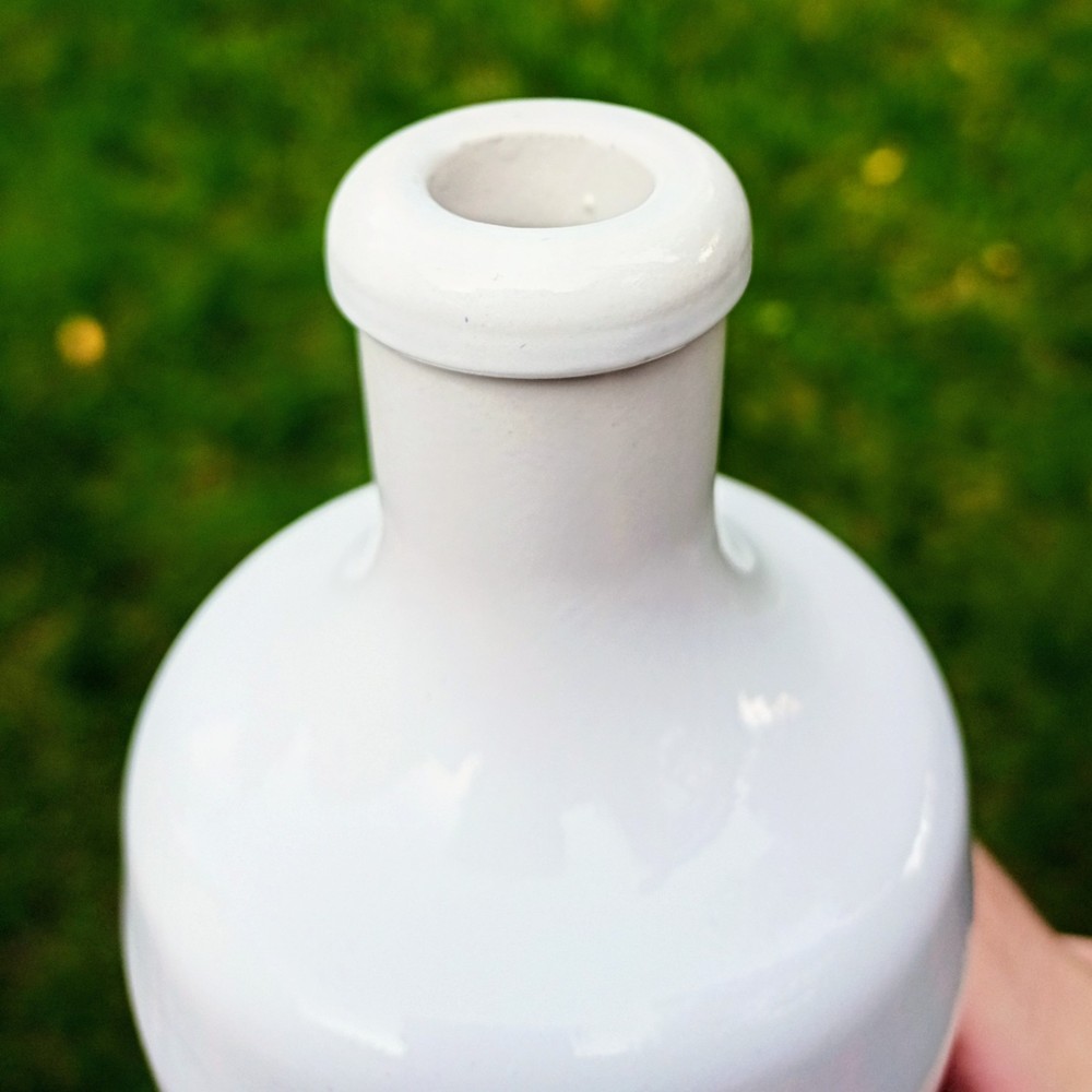 White Rock Rose Gin Ceramic 700ml Empty Bottle (great condition) Bar