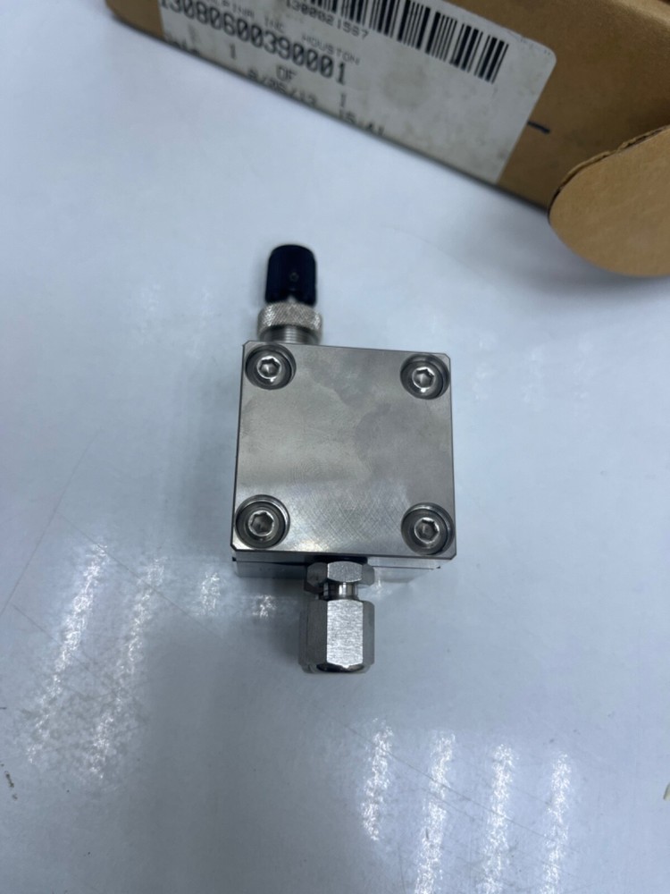 VICI FC30SS3K CONDYNE FLOW CONTROLLER