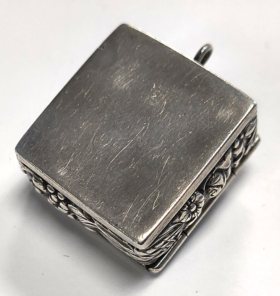 Vintage Sterling Silver 925 Grape & Leaf Pillbox Chatelaine / Pendant Box