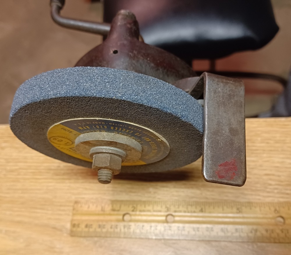 Vintage Hand Crank Bench Clamp Mount Sharpening Grinding Stone ~4" diameter