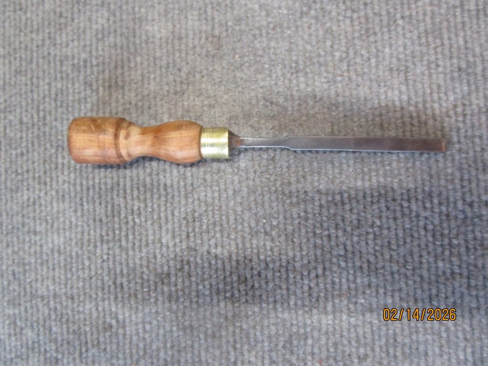 Vintage White 1/4" Wood Chisel