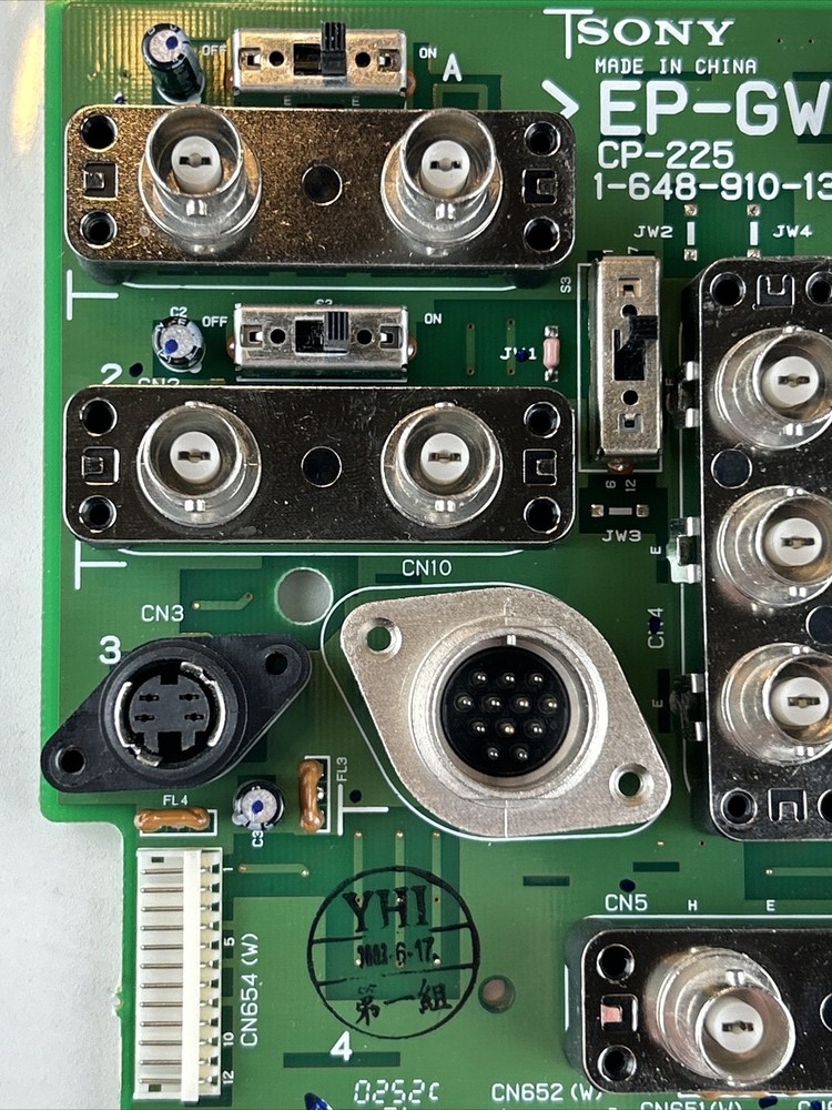 Sony 1-648-910-13