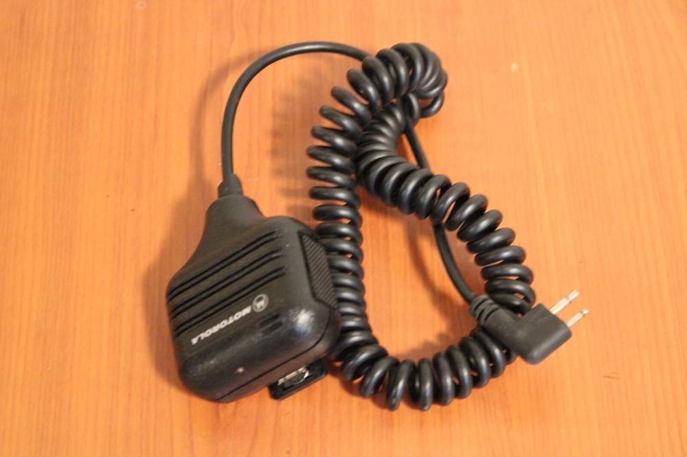 MOTOROLA HMN9725C REMOTE SPEAKER MICROPHONE USED.