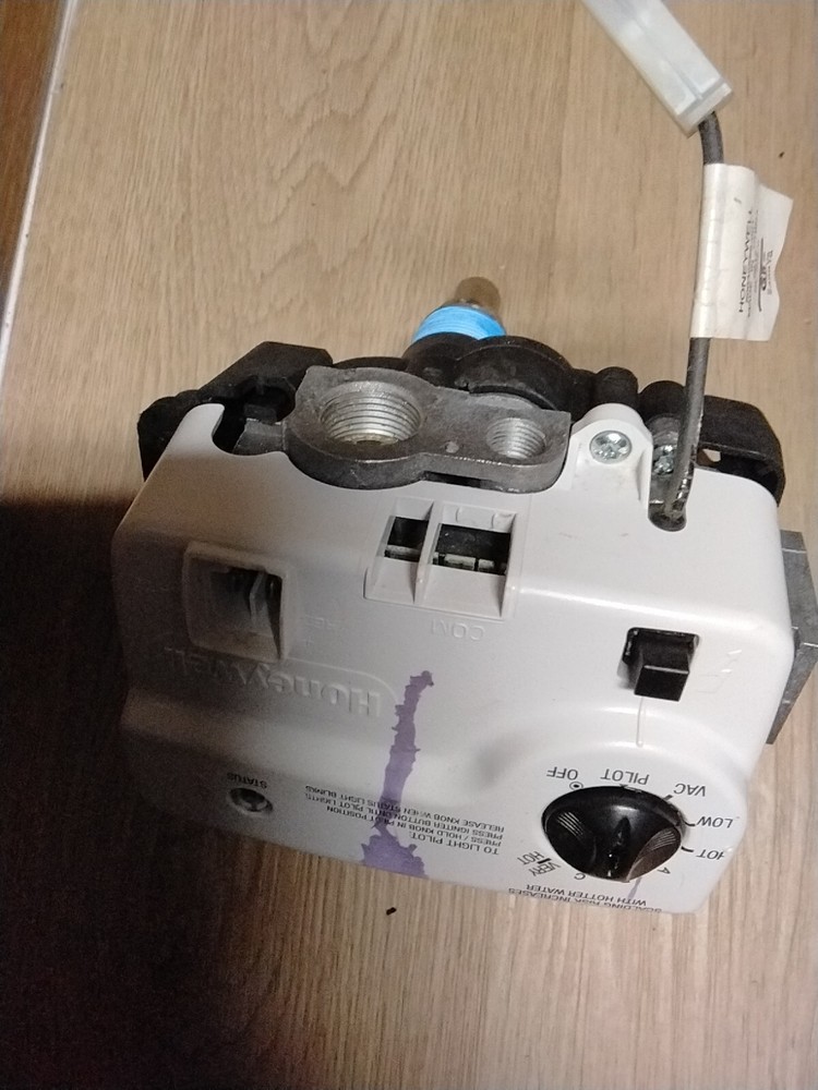 Honeywell Water Heater Gas Valve WV8840C1522 AP16910D 30 Day Warranty FAST SHIP