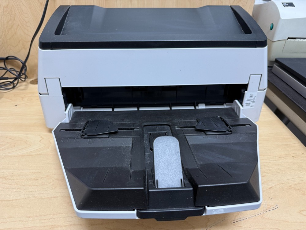 Fujitsu fi-7600 Duplex Sheetfed Document Scanner MISSING TRAY works perfect!