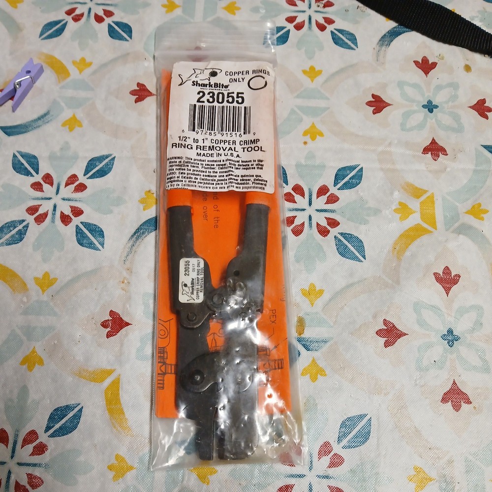 SharkBite 23055 PEX Copper Crimp Ring Removal Tool 1/2" To 1"