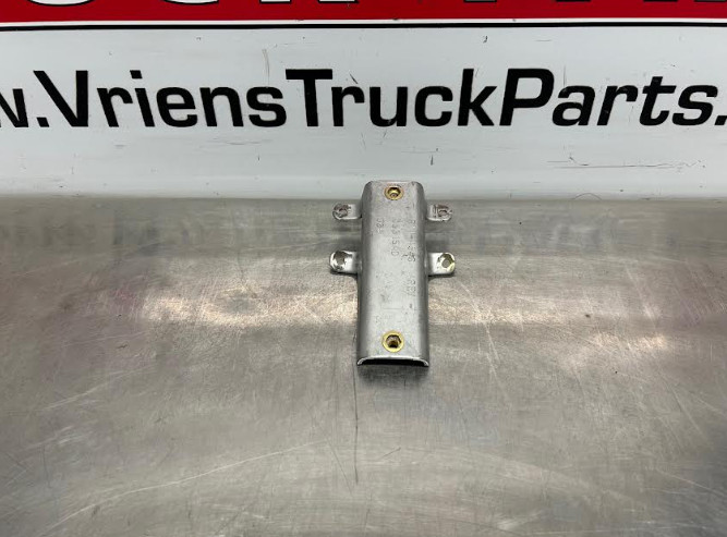 KENWORTH R11-1346 BRACKET-SUNVISOR