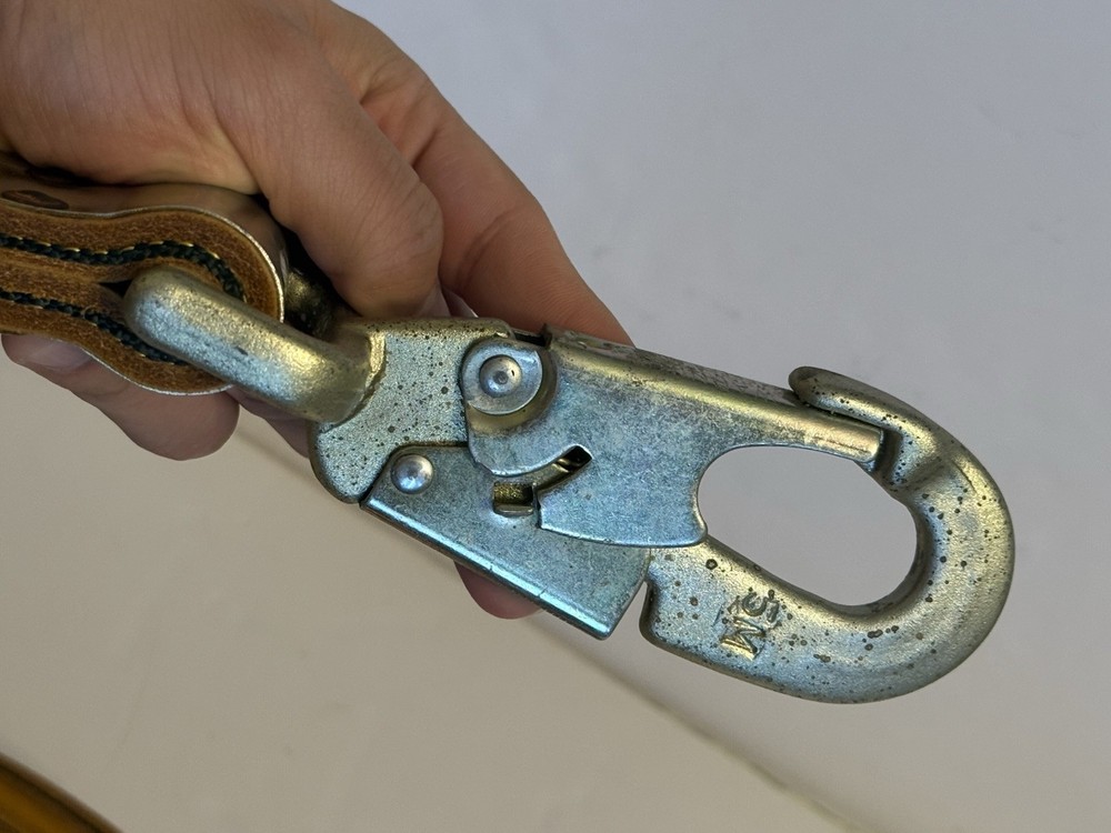 Bashlin 78C-2L 78" Leather Linemen Pole Strap