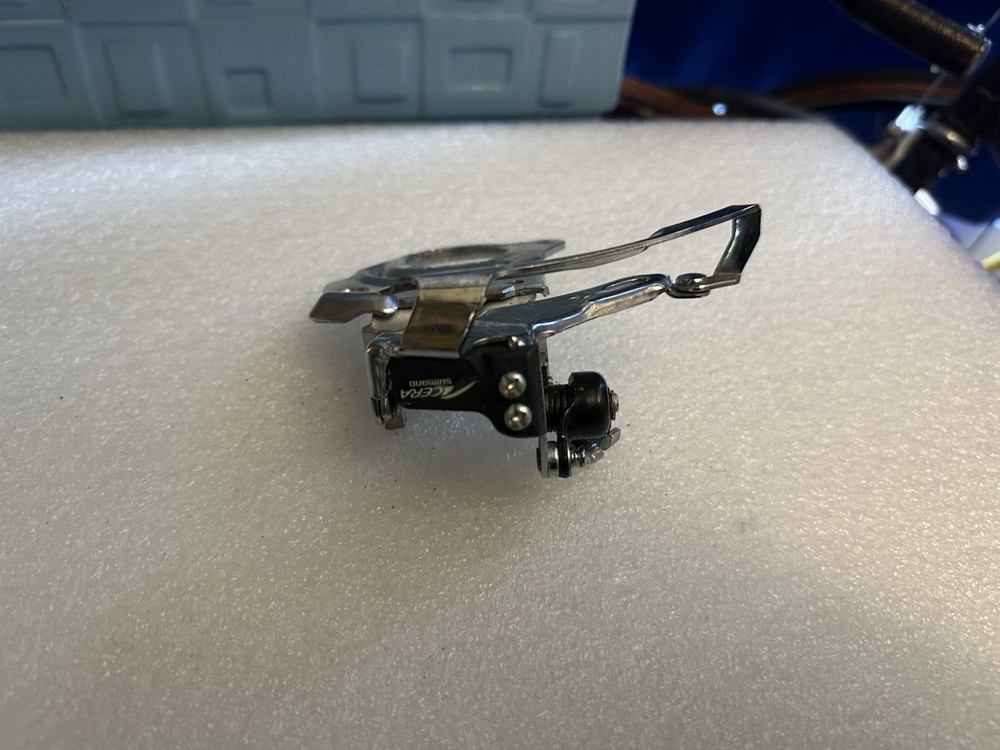 Shimano Acera FD-M330 Triple Front Derailleur Bottom Bracket Mount Top Pull NOS