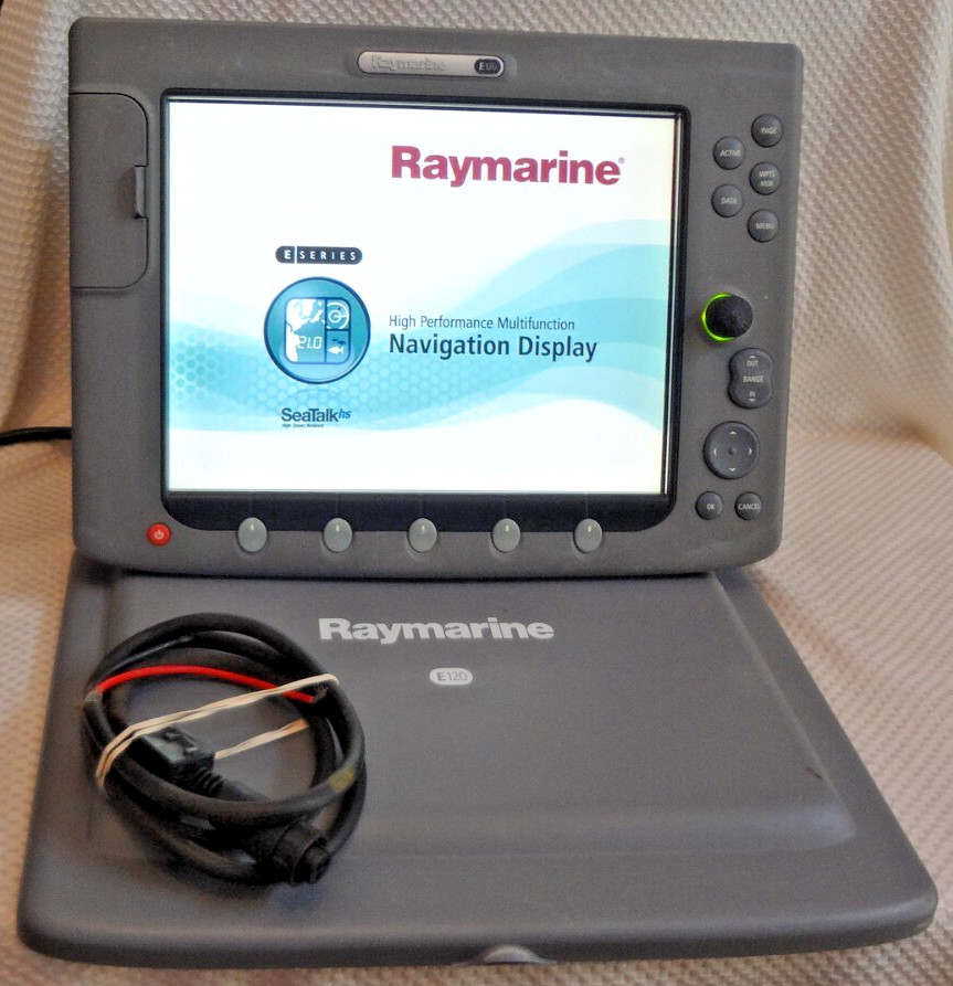 RAYMARINE E120 E02013 GPS CHART PLOTTER FISHFINDER RADAR MFD w/ POWER & COVER