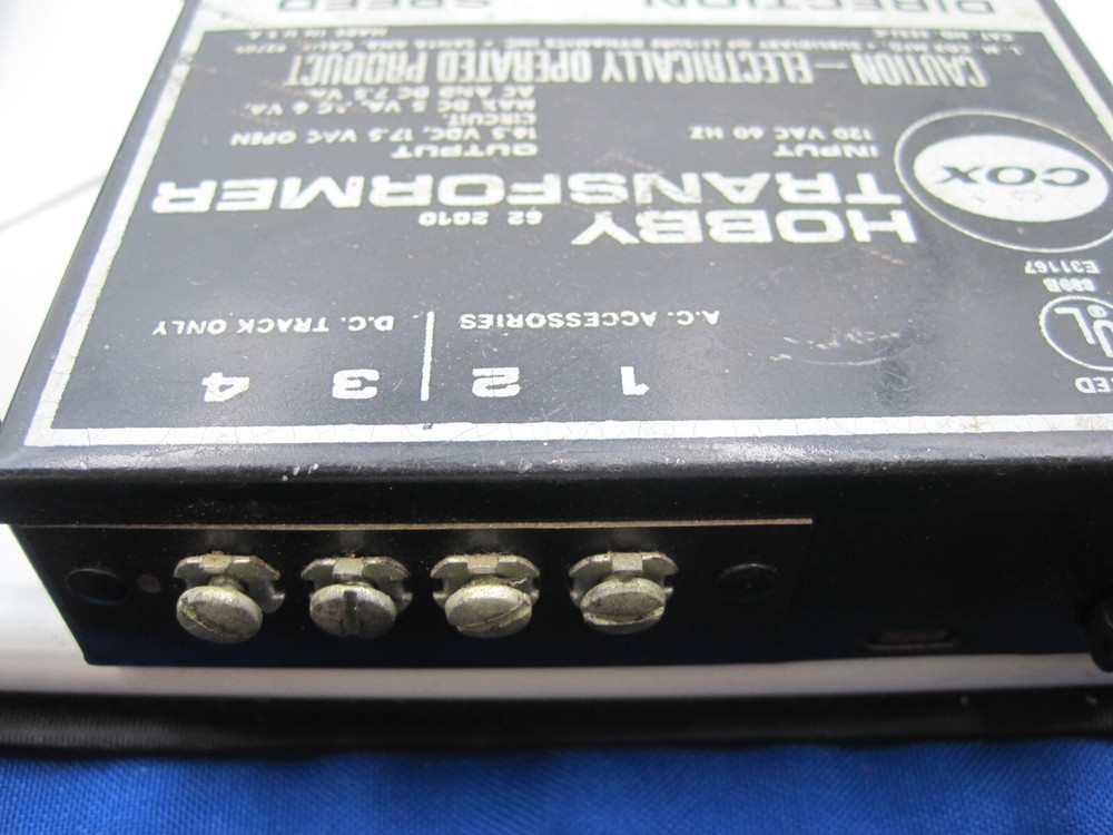 2 HO/N Gauge Power Packs