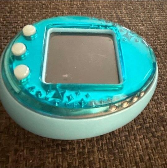 Tamagotchi iDL Blue